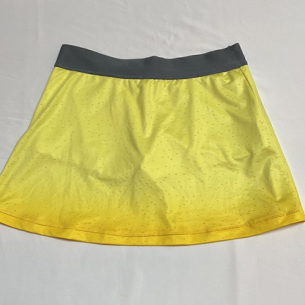 Nike Neon yellow Tennis running skirt with built in shorts lining - Picture 7 of 7